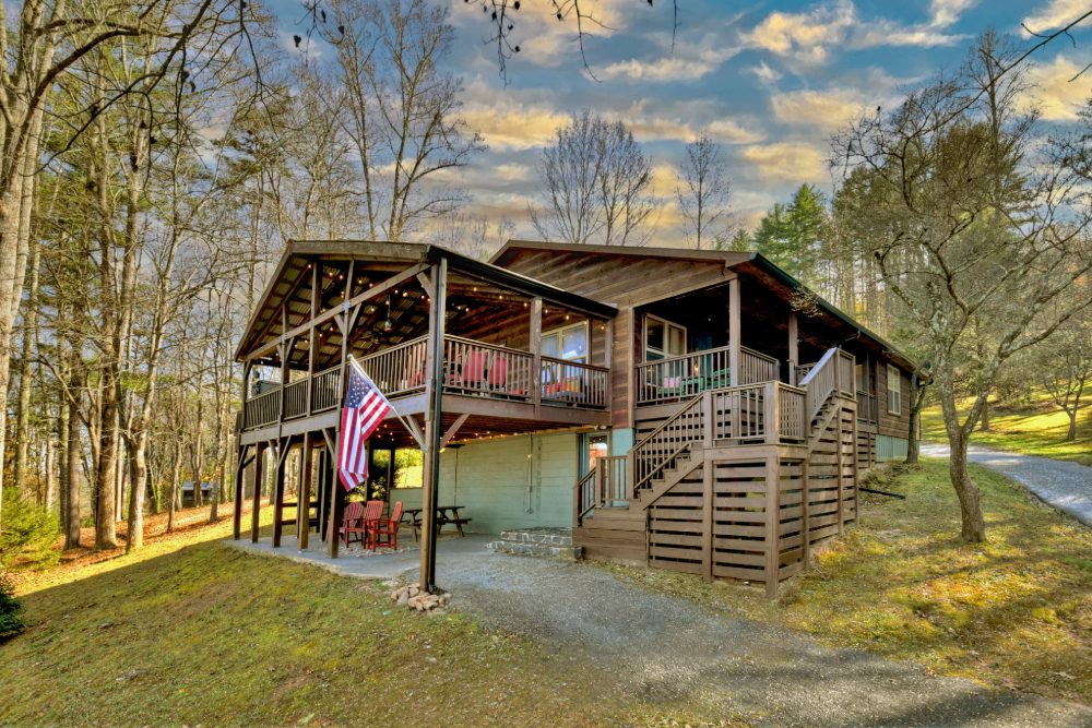 Blairsville Cabin - Moon Tower Cabin - Featured